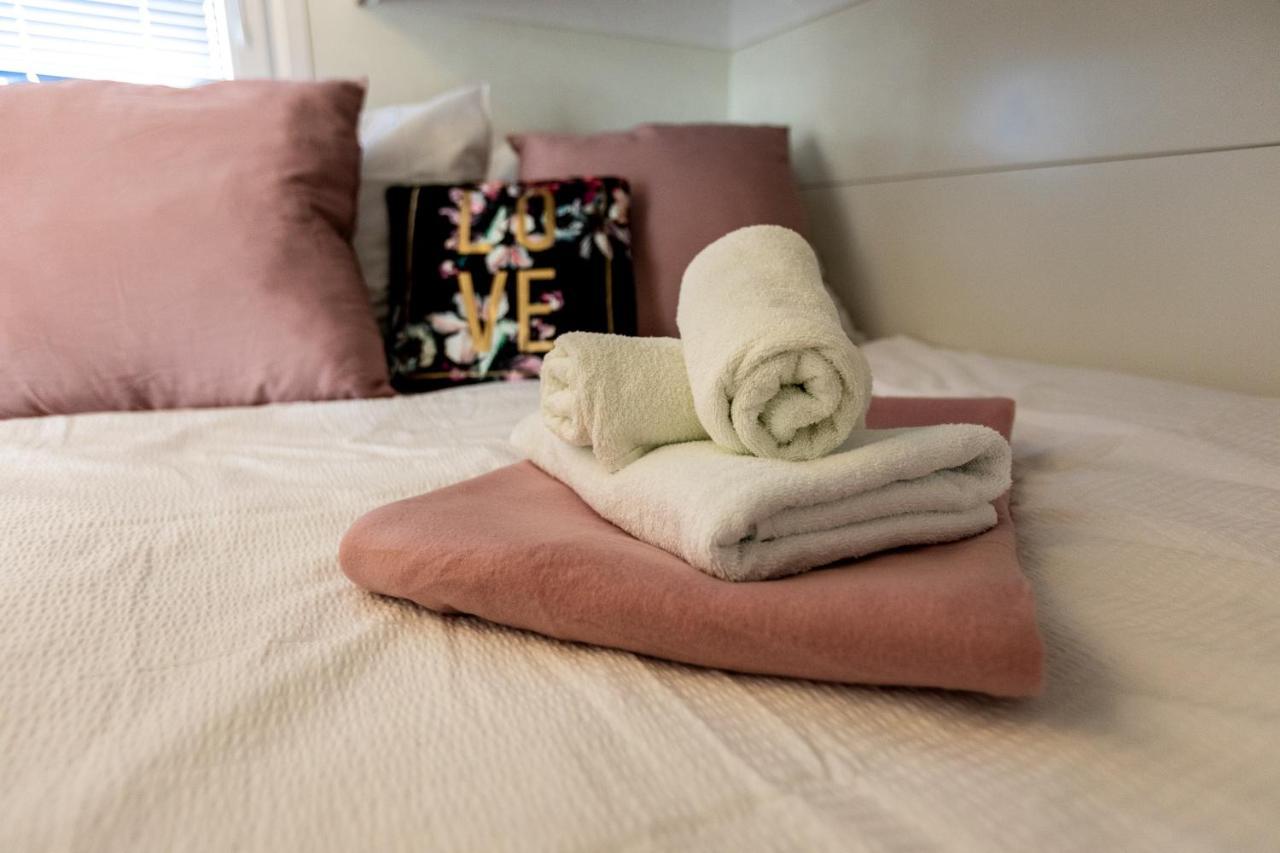 Mobile Home Whit Sea View Lavojesa ดราเก ภายนอก รูปภาพ