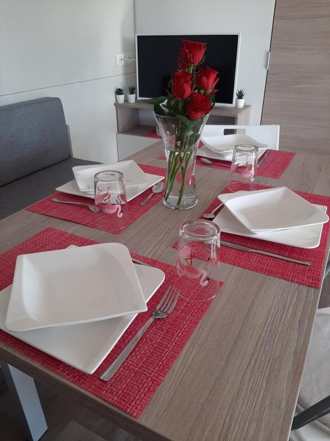 Mobile Home Whit Sea View Lavojesa ดราเก ภายนอก รูปภาพ