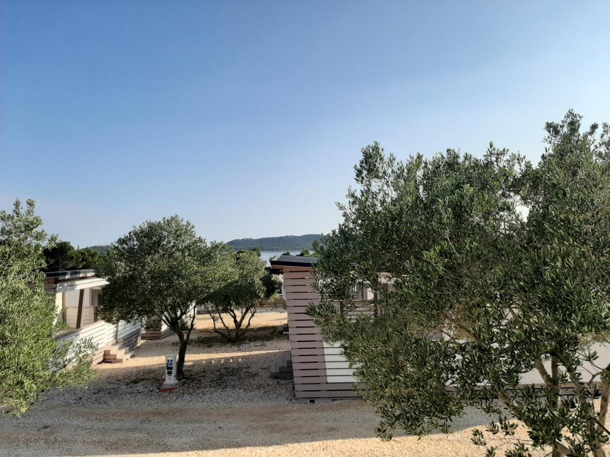 Mobile Home Whit Sea View Lavojesa ดราเก ภายนอก รูปภาพ